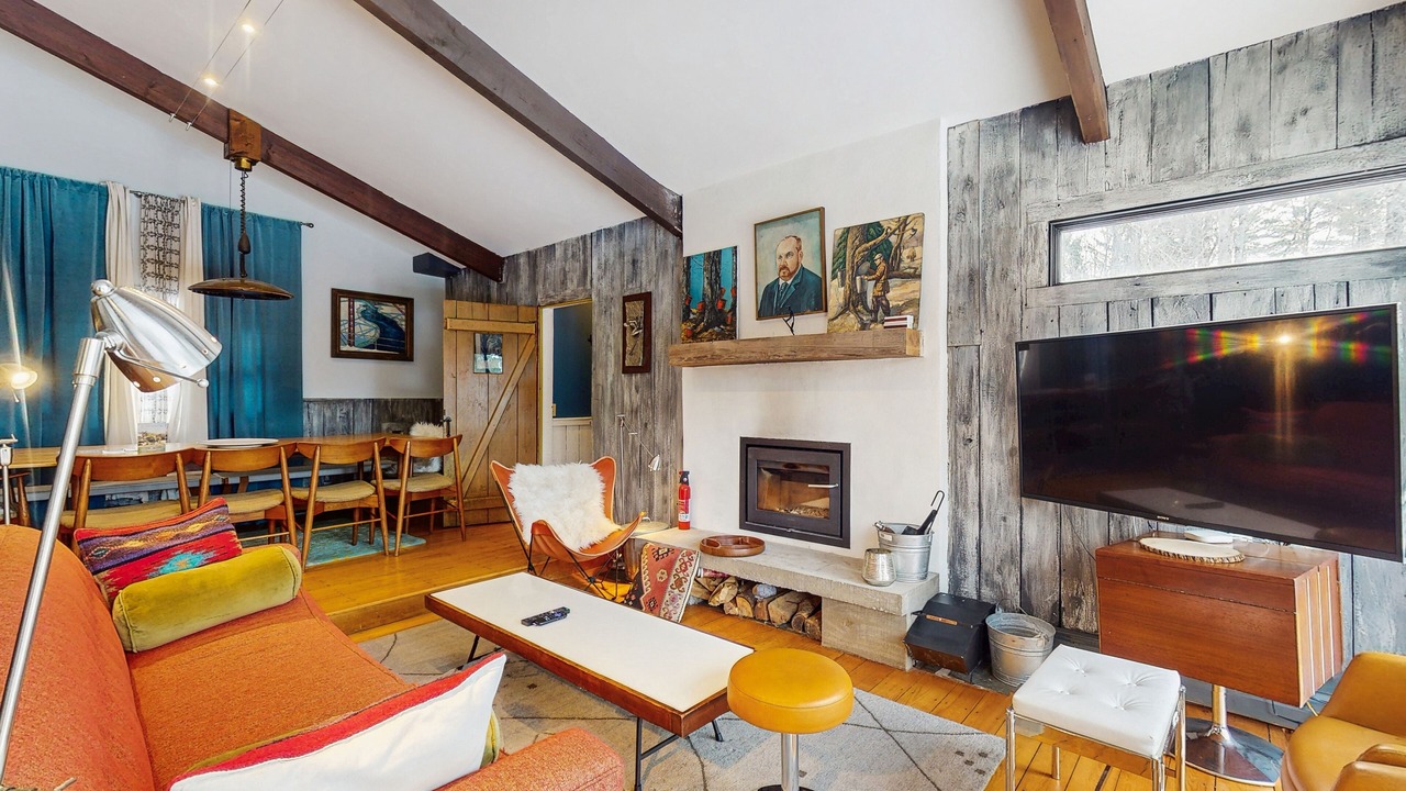 Photo of Livingroom in Stowe Hollow