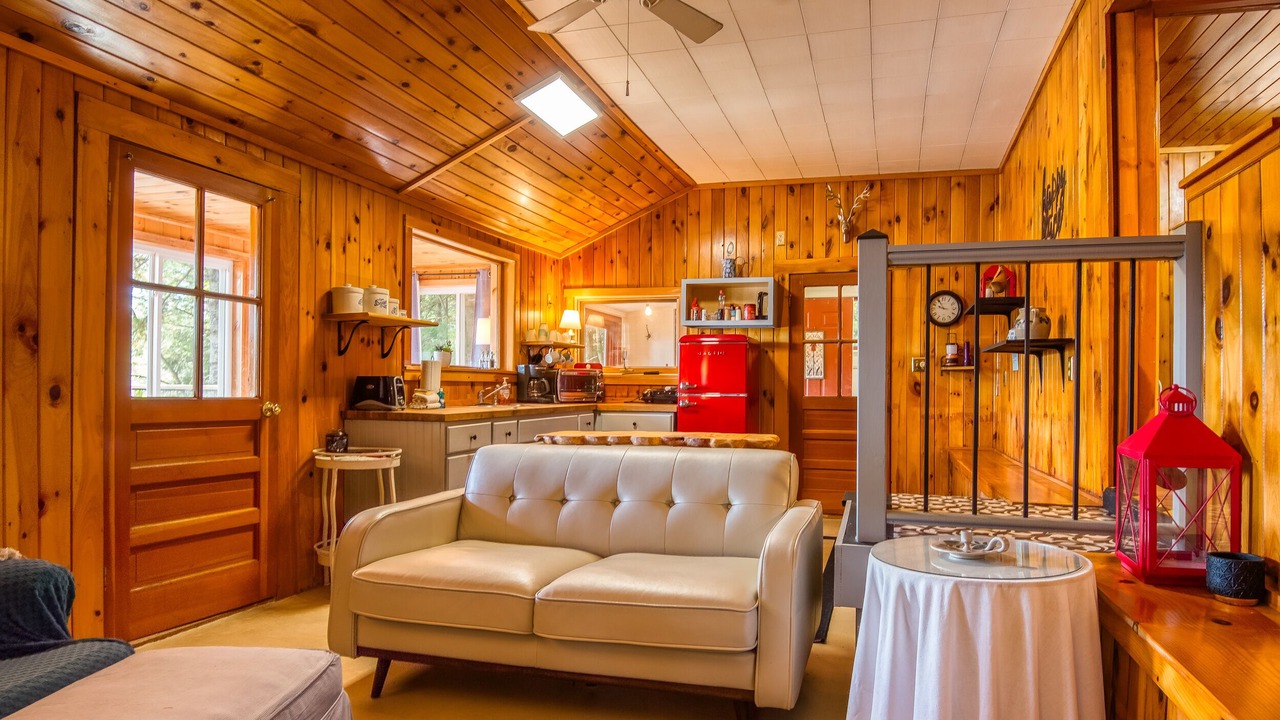 Photo of Livingroom in West Newfield