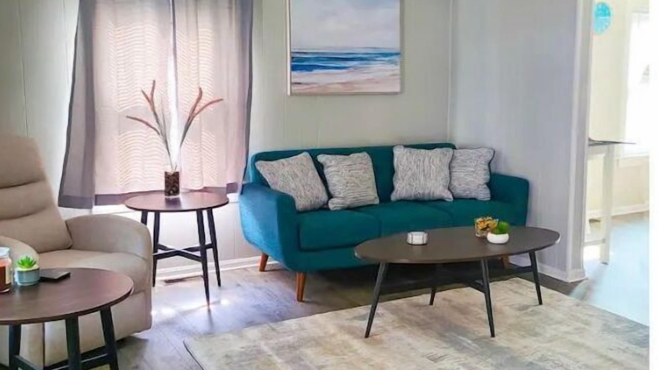 Photo of Livingroom in Warren