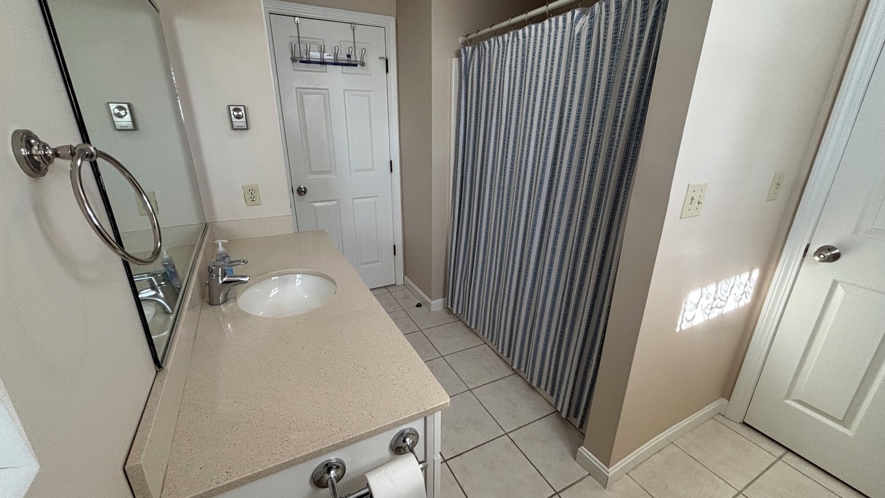 Photo of Bathroom in Ogunquit