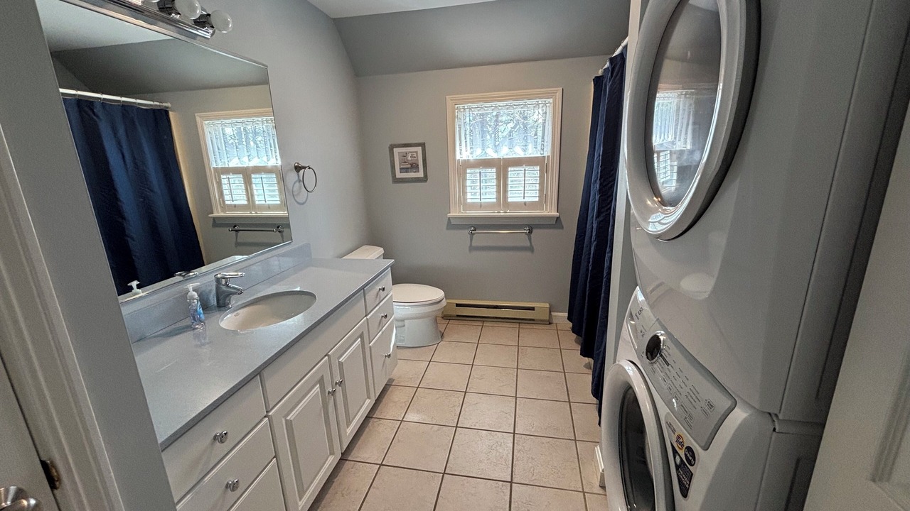 Photo of Bathroom in Ogunquit