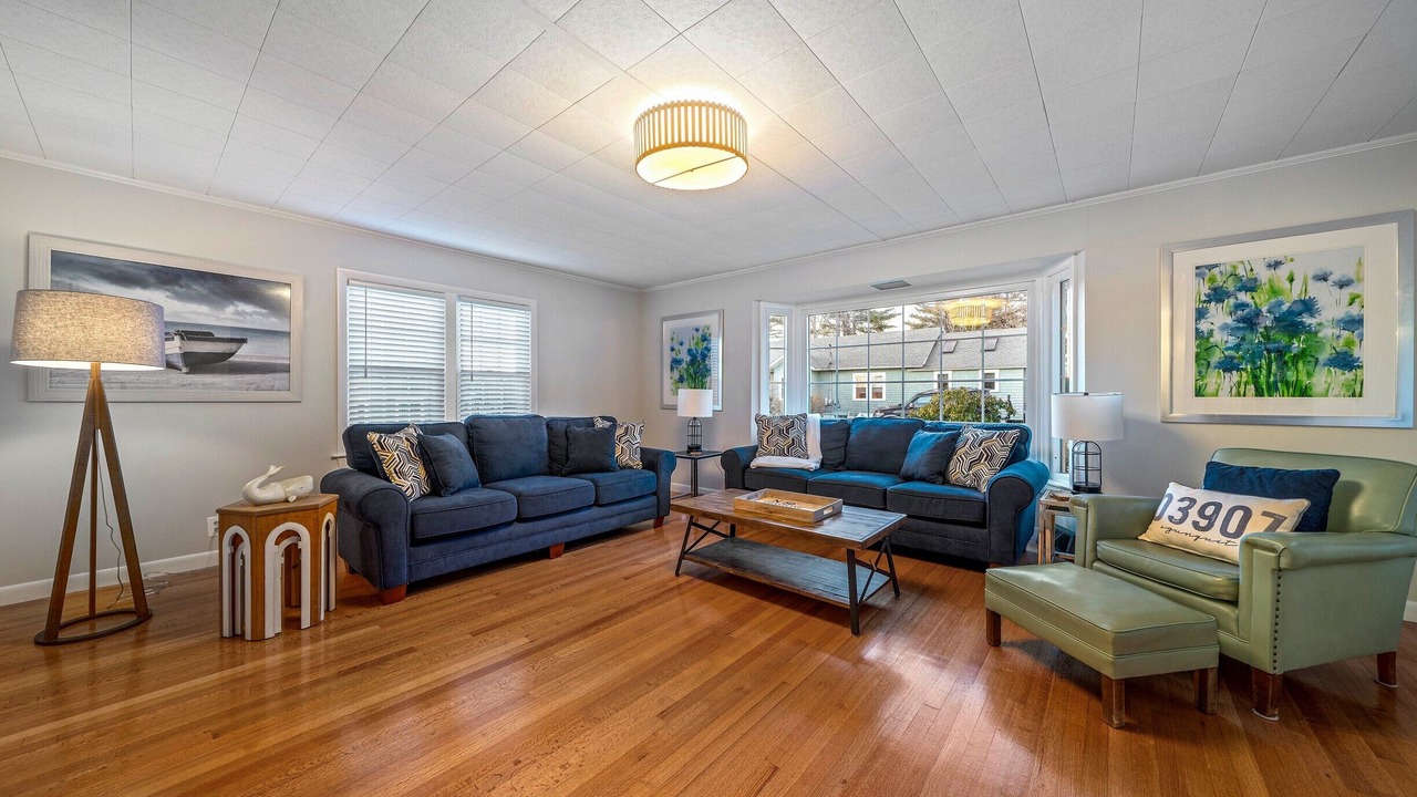 Photo of Livingroom in Ogunquit
