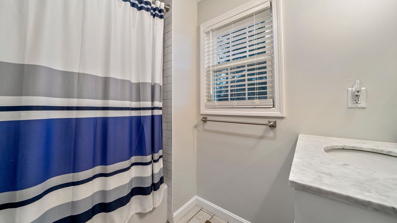 Photo of Bathroom in Ogunquit