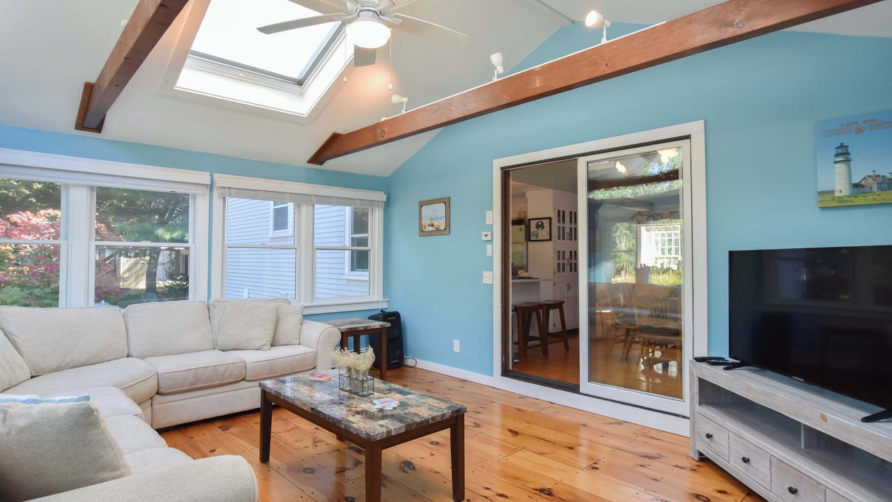 Photo of Livingroom in East Dennis