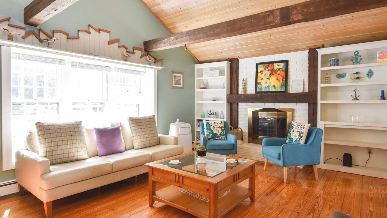 Photo of Livingroom in East Dennis