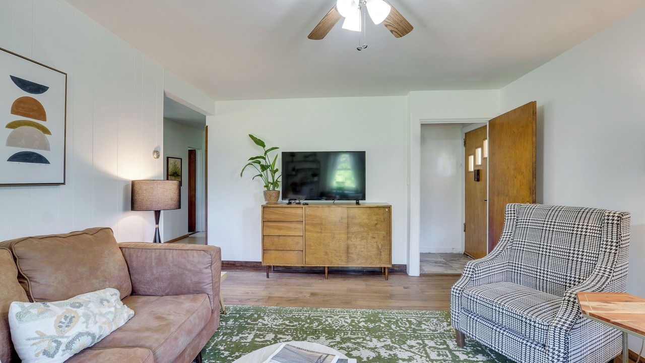 Photo of Livingroom in Gardiner
