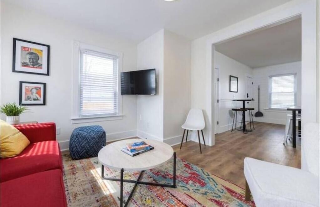 Photo of Livingroom in Mystic