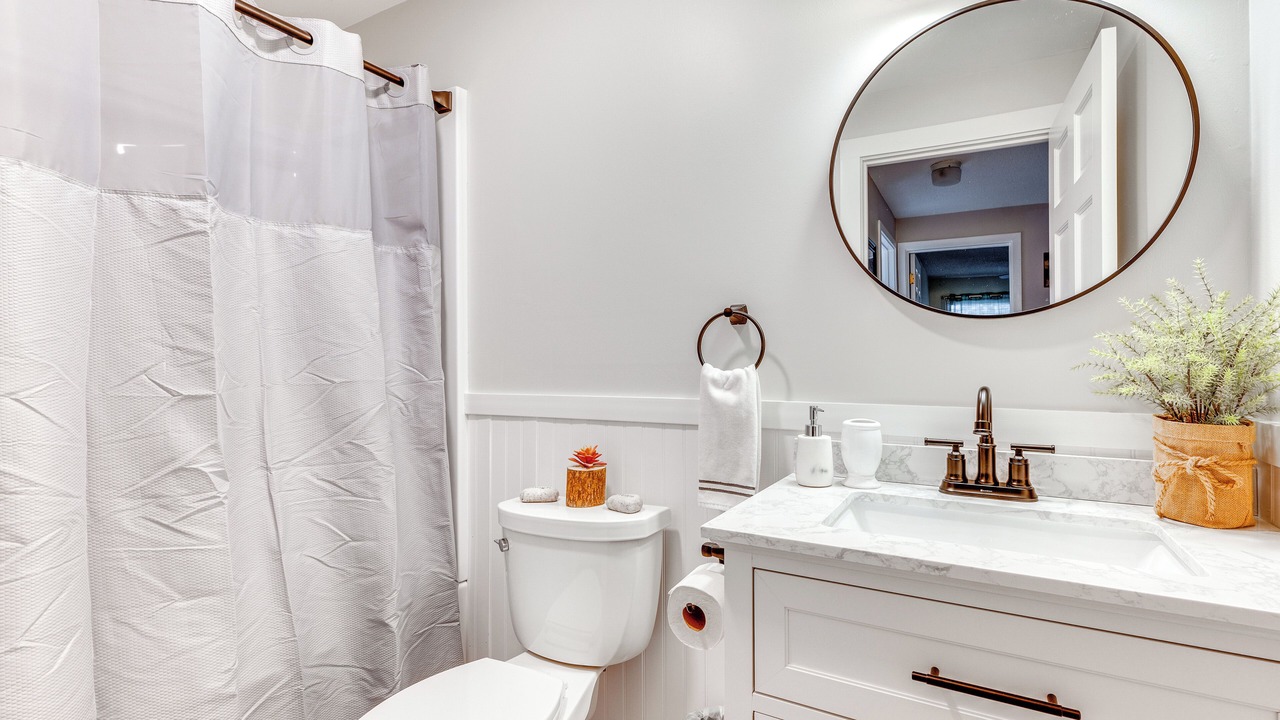 Photo of Bathroom in Bartlett