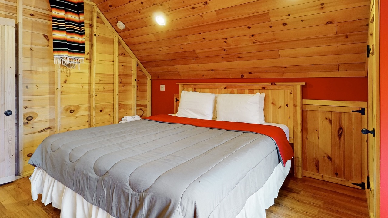 Photo of Bedroom in Prattsburgh