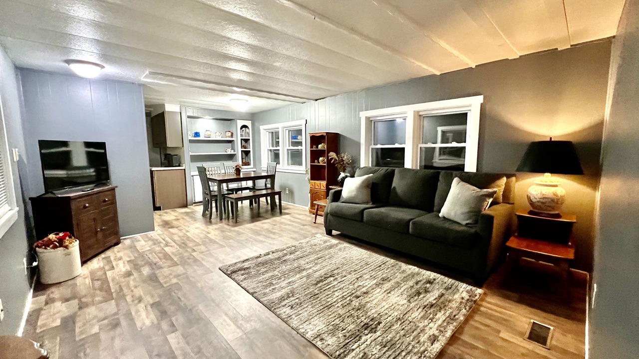 Photo of Livingroom in East Randolph