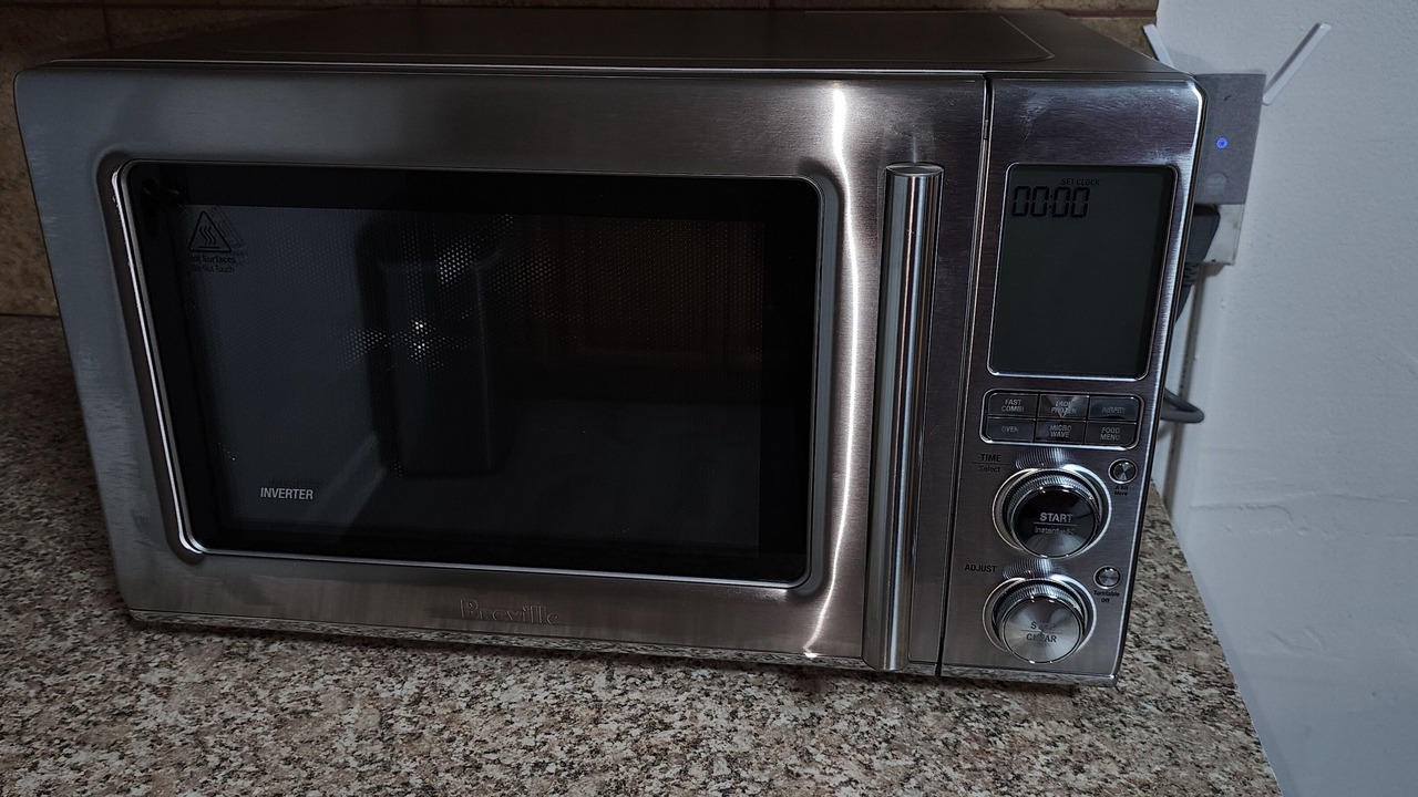 Photo of Kitchen in Cove - East Side - Shippan