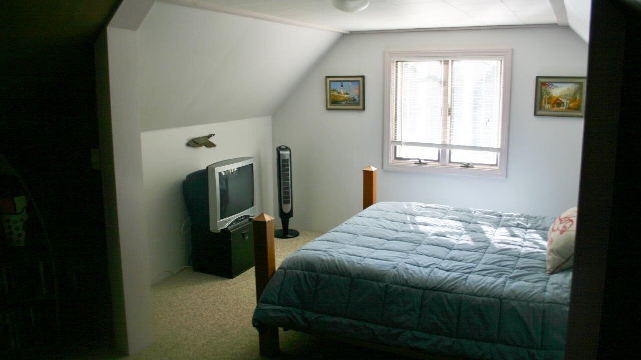 Photo of Bedroom in Raymond