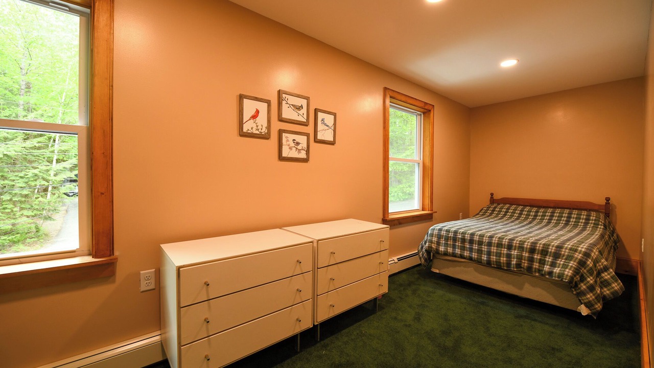 Photo of Bedroom in Raymond