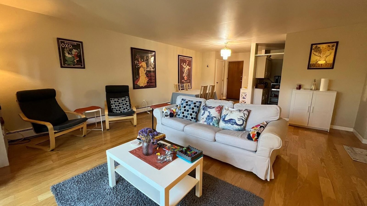 Photo of Livingroom in Newton Center