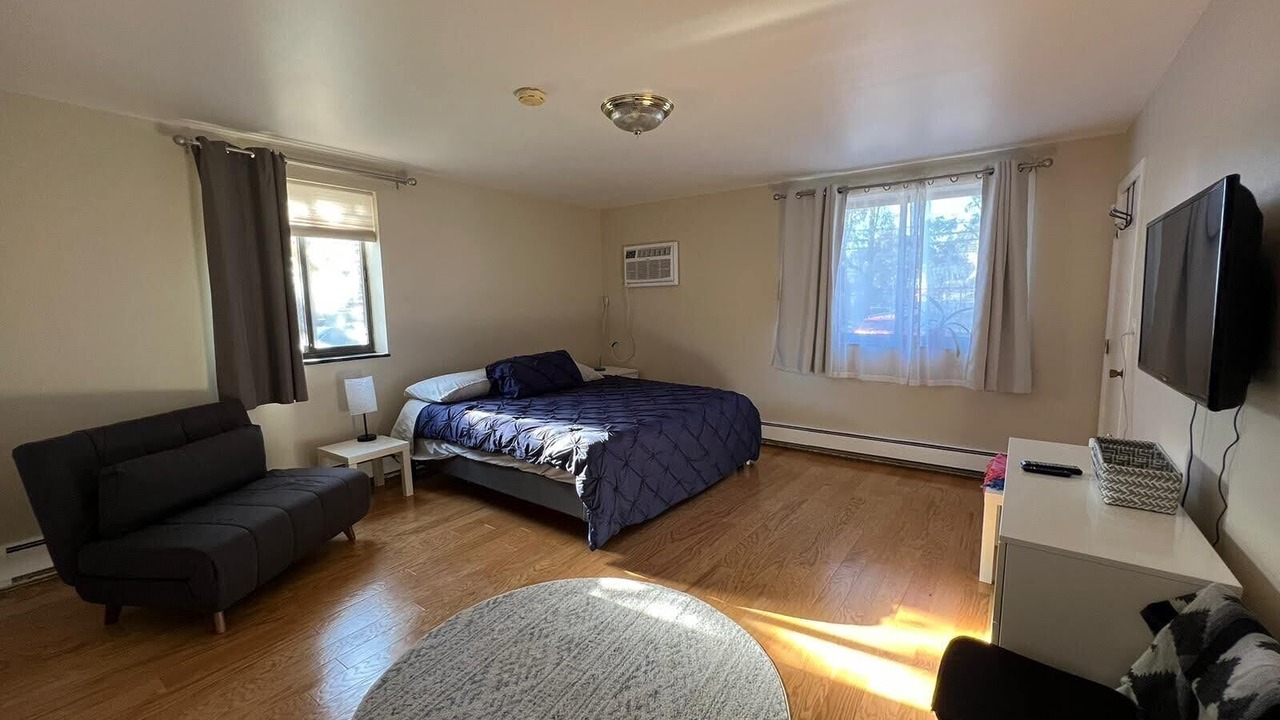 Photo of Bedroom in Newton Center