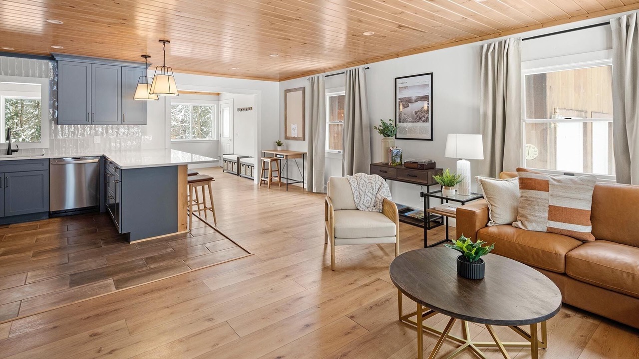 Photo of Livingroom in Stowe Area