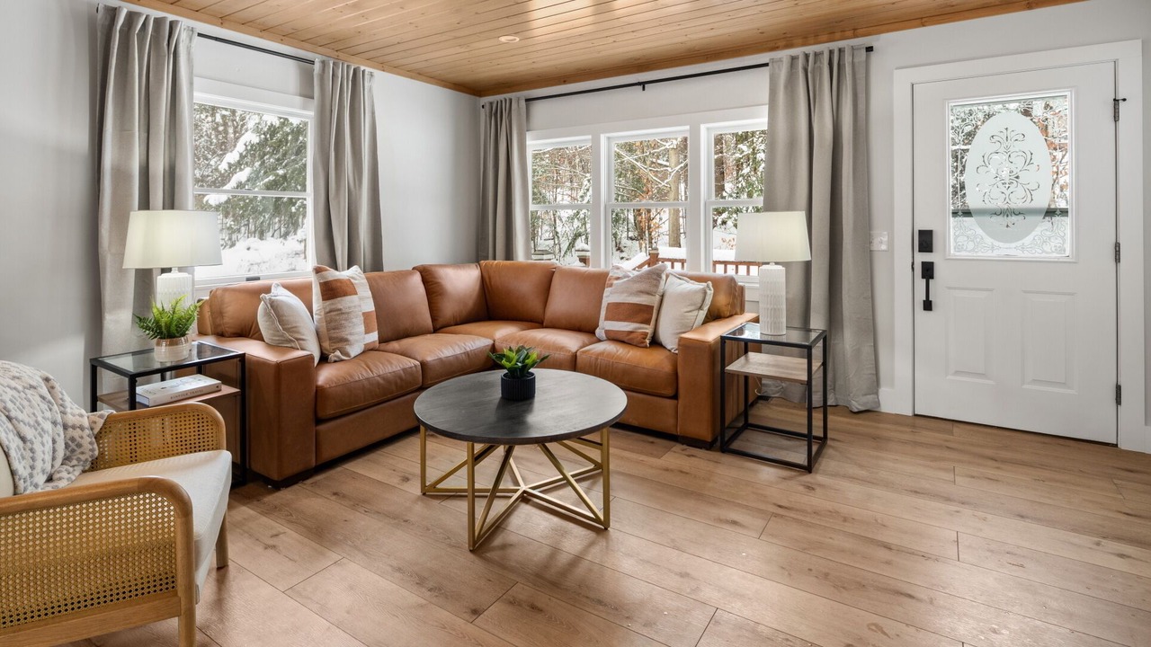 Photo of Livingroom in Stowe Area