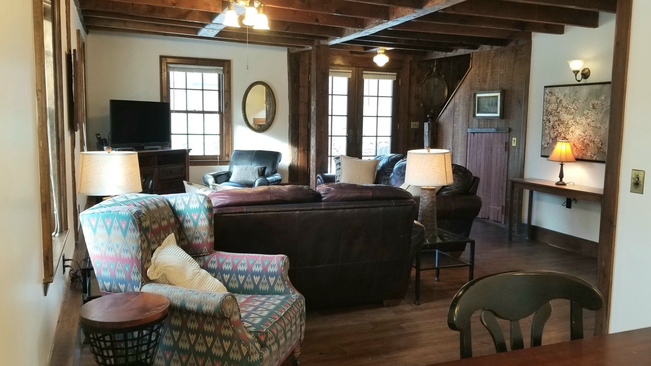 Photo of Livingroom in Brainard