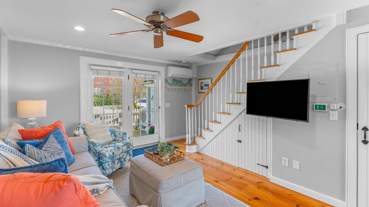 Photo of Livingroom in Mashpee