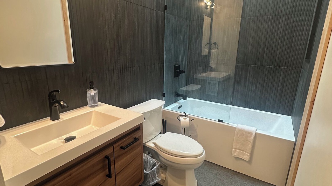 Photo of Bathroom in Burdett