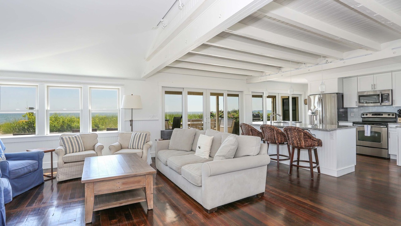 Photo of Livingroom in North Truro