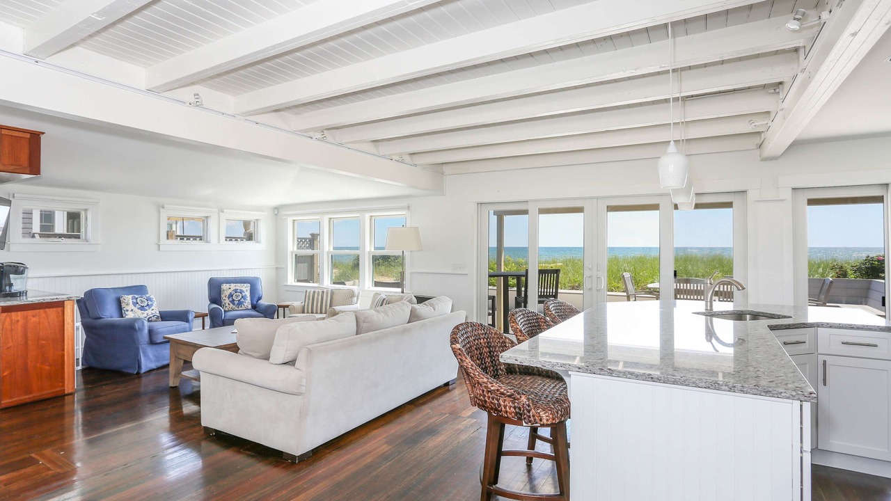 Photo of Livingroom in North Truro