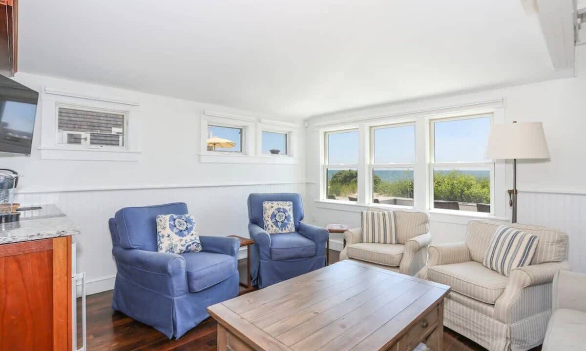 Photo of Livingroom in North Truro