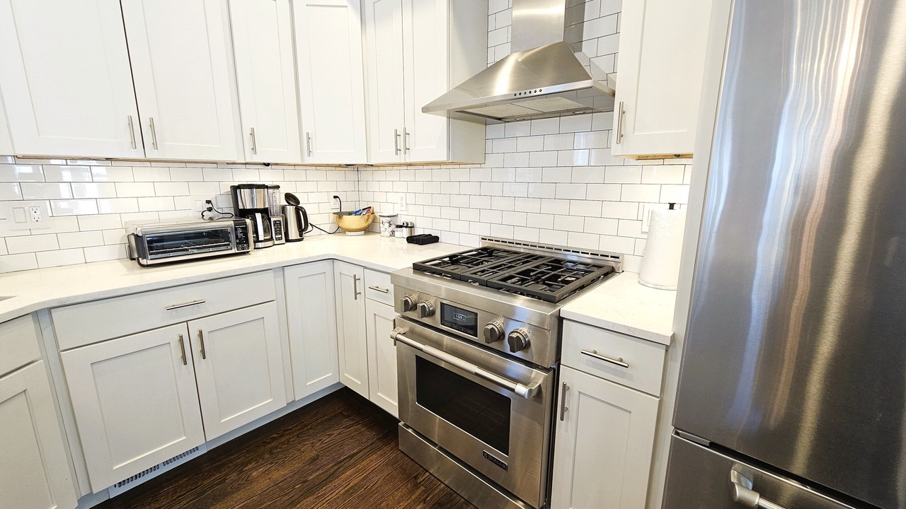 Photo of Kitchen in Neponset - Port Norfolk