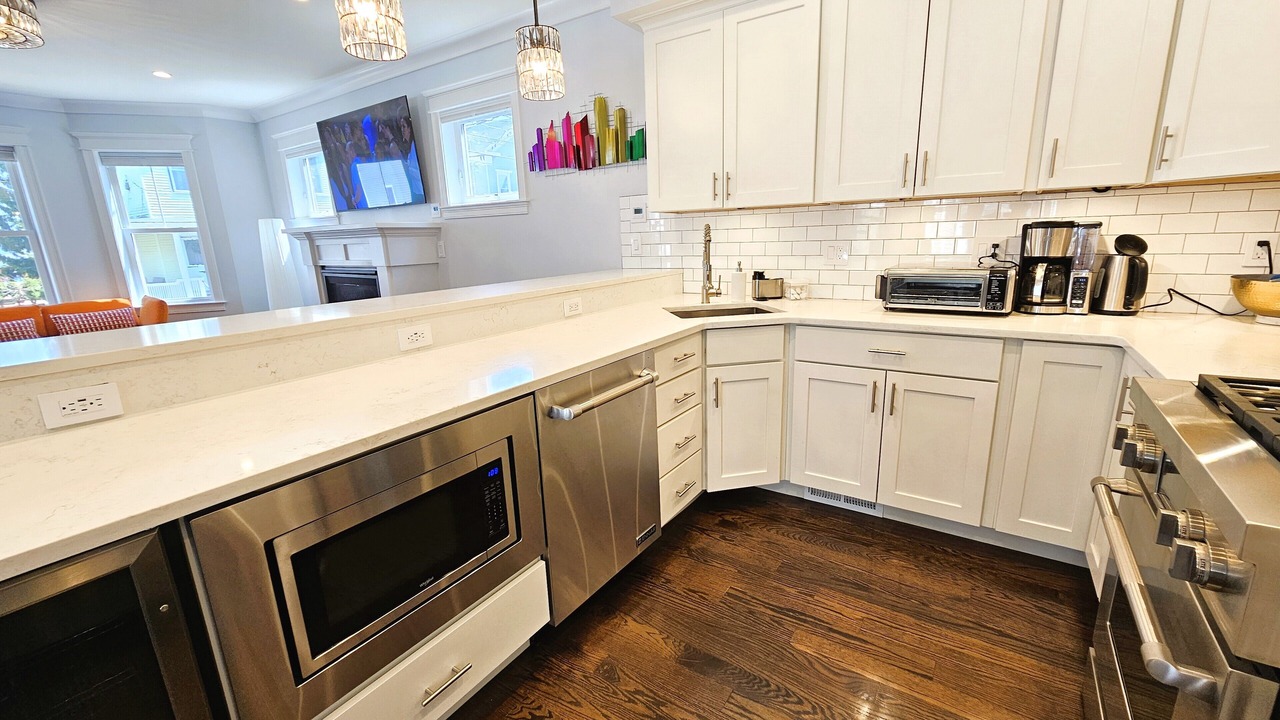Photo of Kitchen in Neponset - Port Norfolk