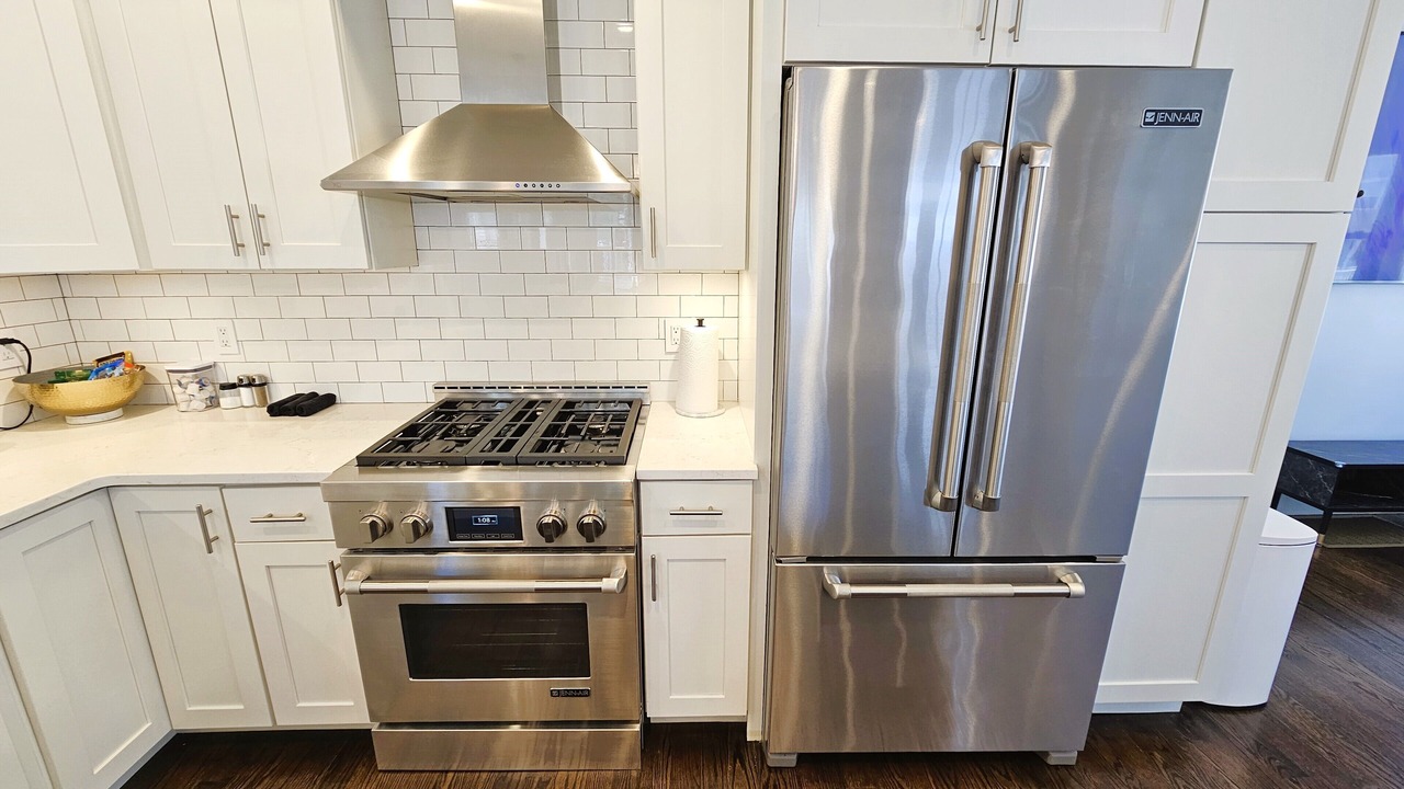 Photo of Kitchen in Neponset - Port Norfolk
