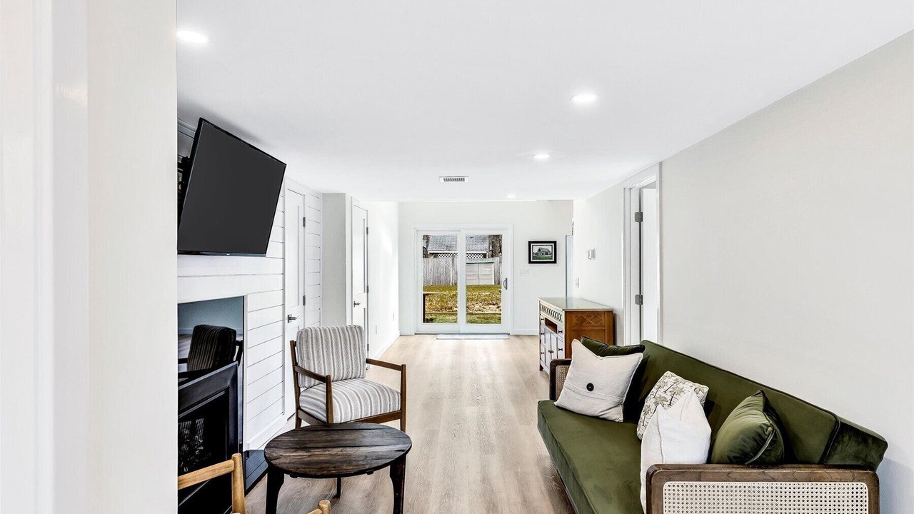 Photo of Livingroom in South Yarmouth