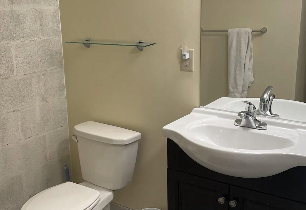 Photo of Bathroom in Warren