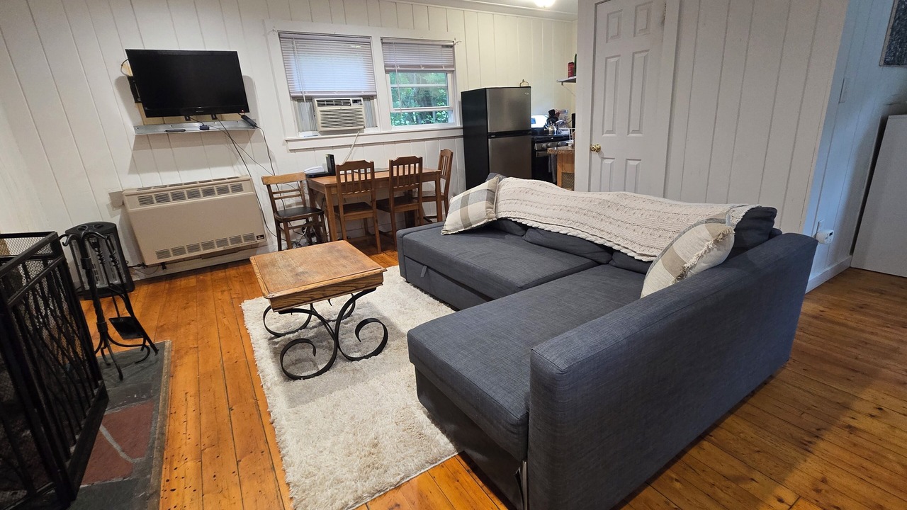 Photo of Livingroom in Johnsburg