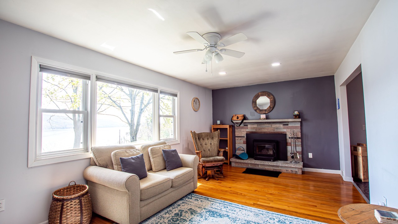 Photo of Livingroom in Branchport