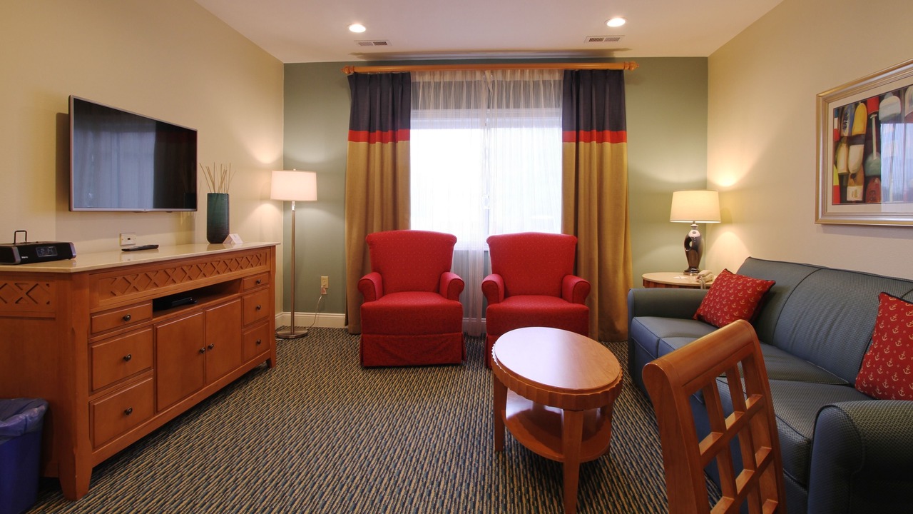 Photo of Livingroom in West Yarmouth