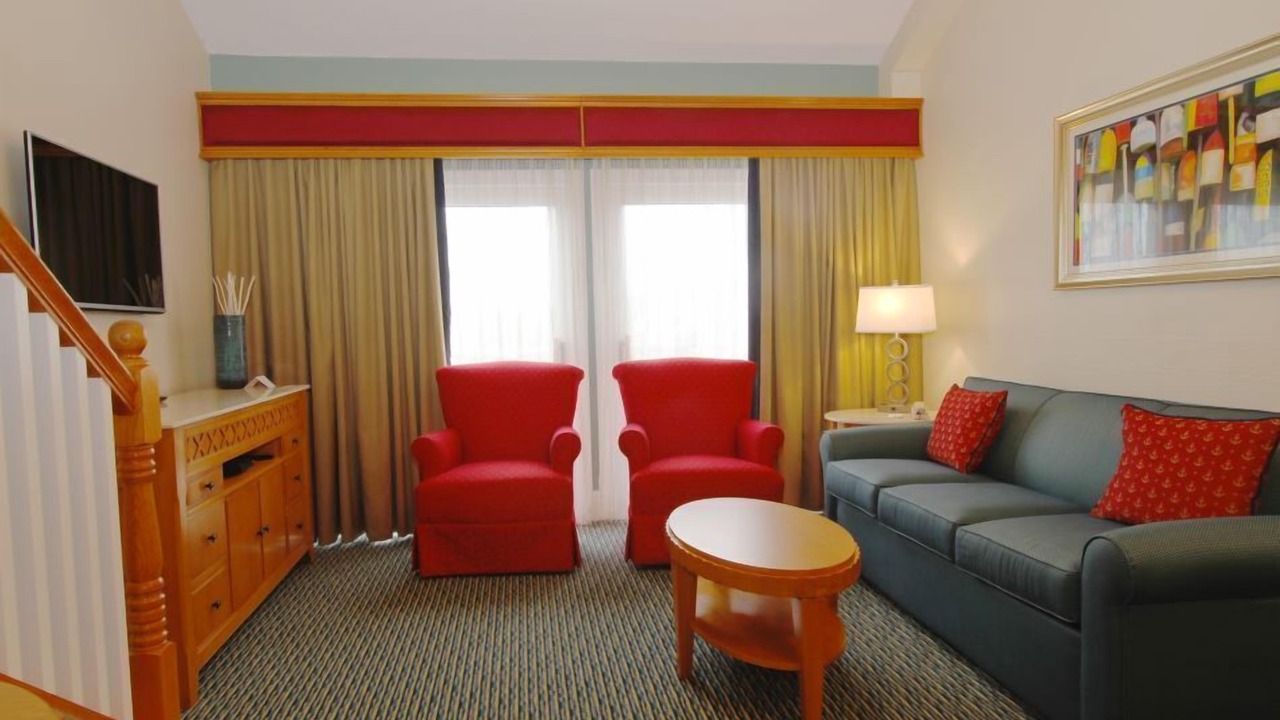 Photo of Livingroom in West Yarmouth