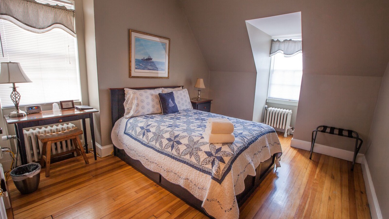 Photo of Bedroom in Newport