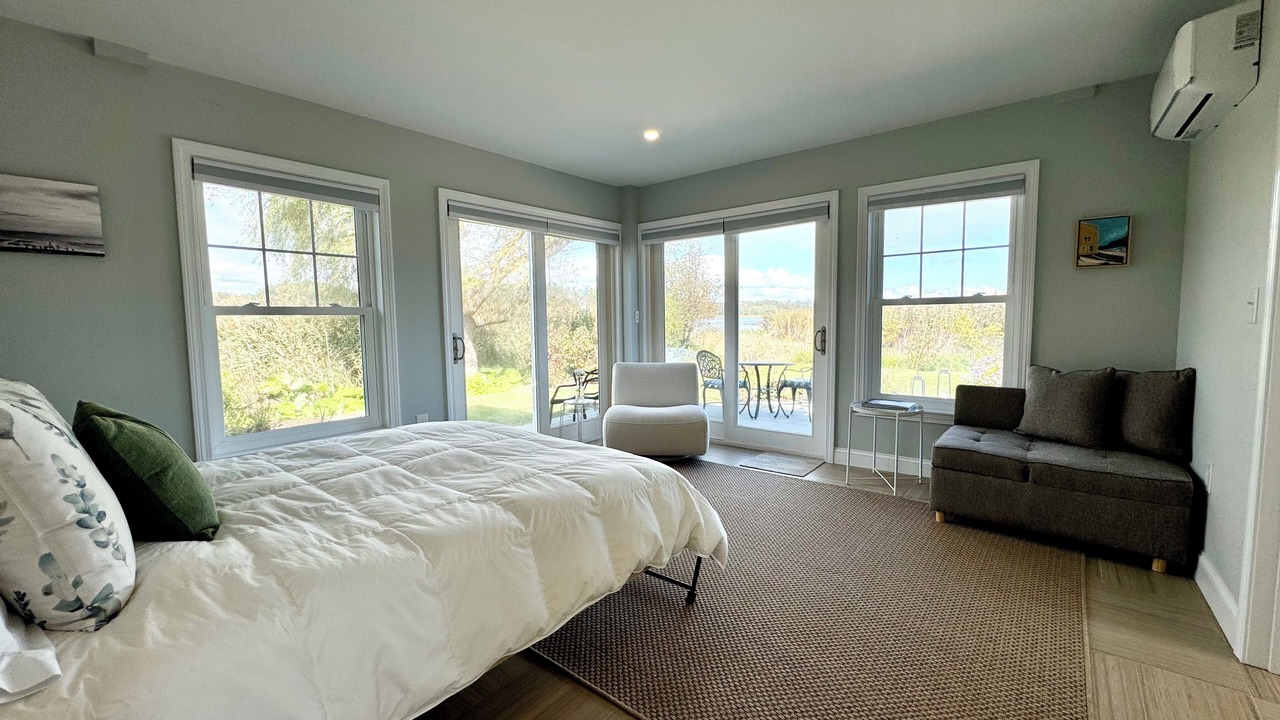 Photo of Bedroom in Rye Beach
