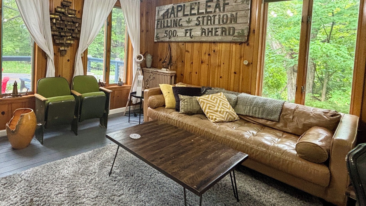 Photo of Livingroom in Jefferson