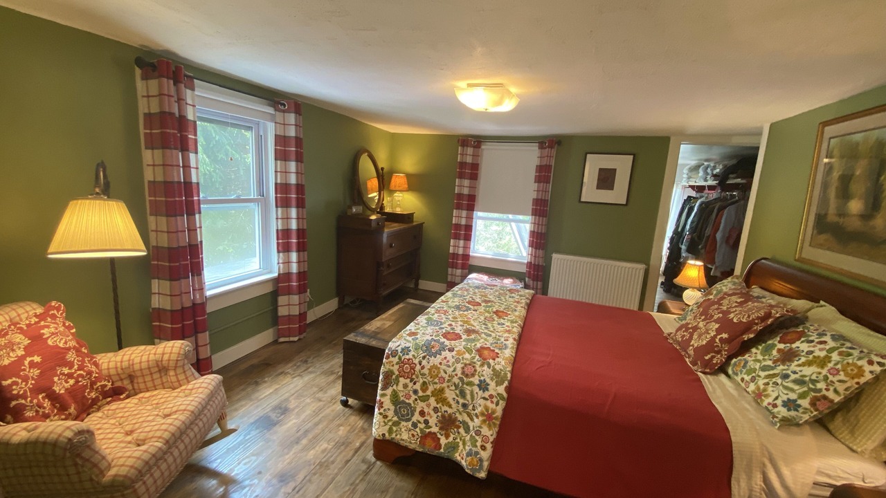 Photo of Bedroom in Housatonic