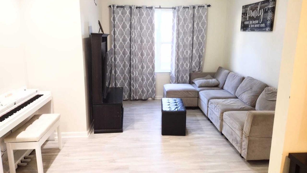 Photo of Livingroom in White Horse