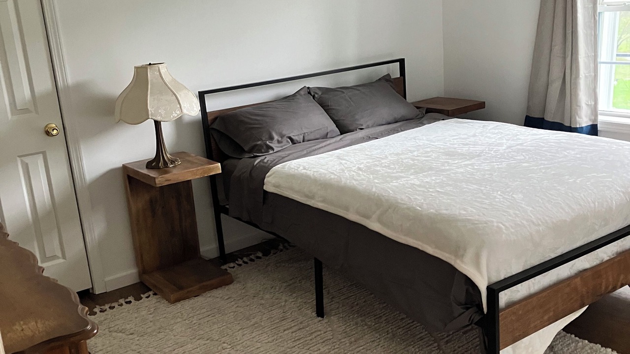 Photo of Bedroom in Charlotteville