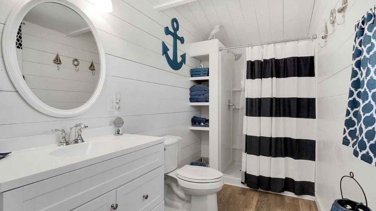 Photo of Bathroom in Ocean Park