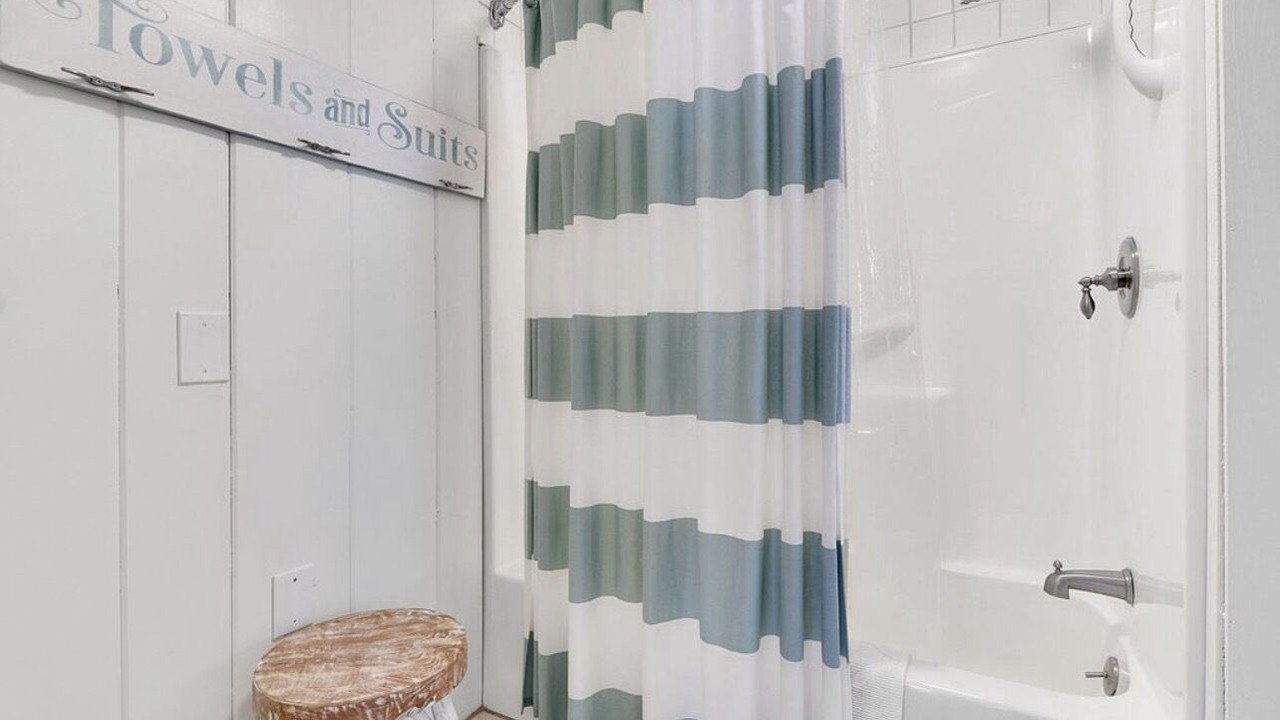 Photo of Bathroom in Ocean Park