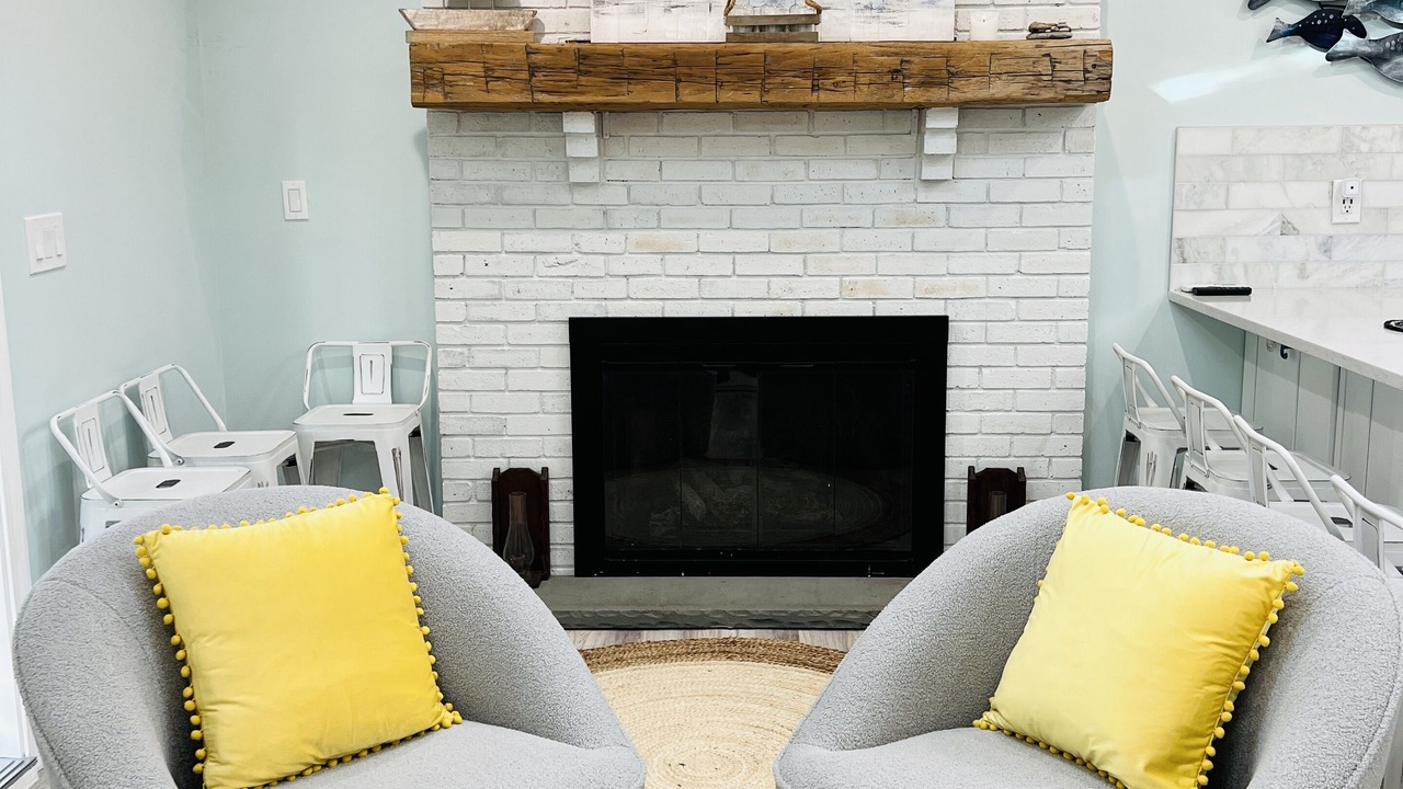 Photo of Livingroom in Charlestown