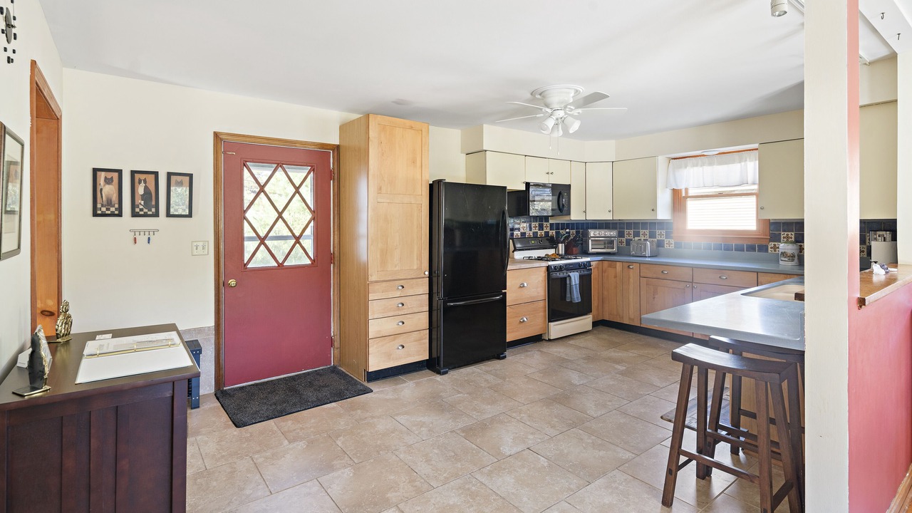 Photo of Kitchen in Lee