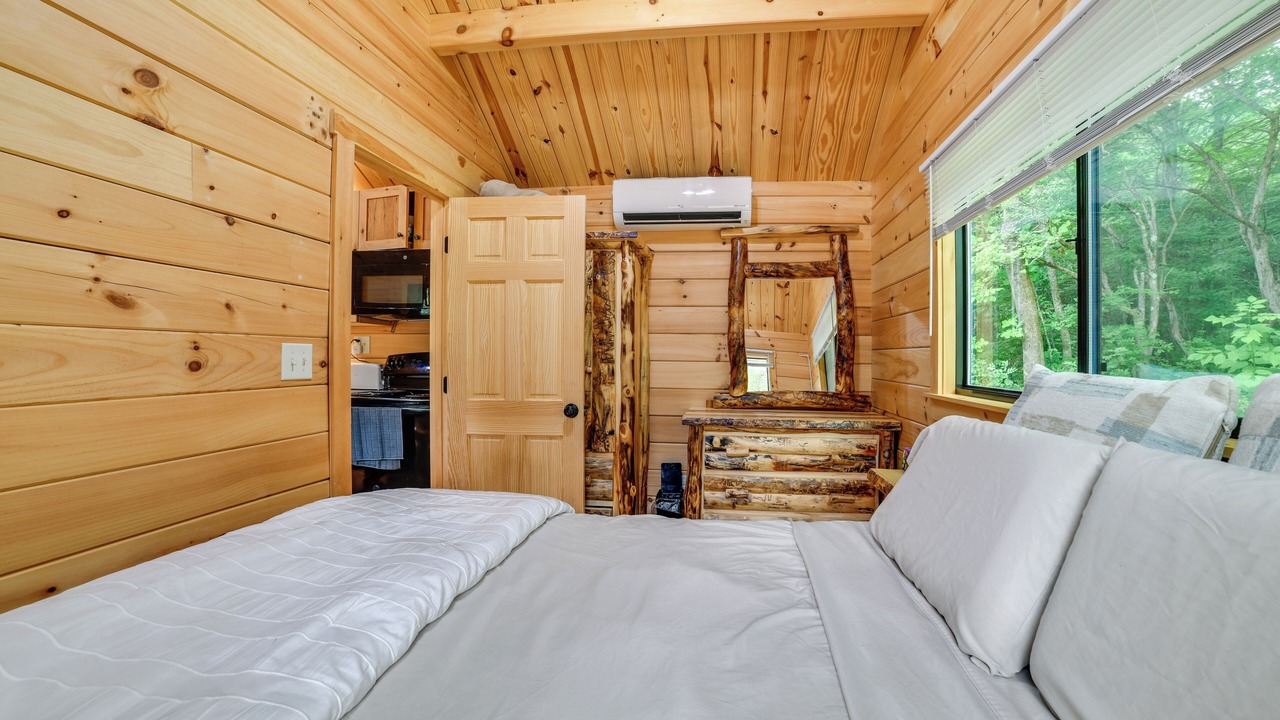 Photo of Bedroom in Sidney Center
