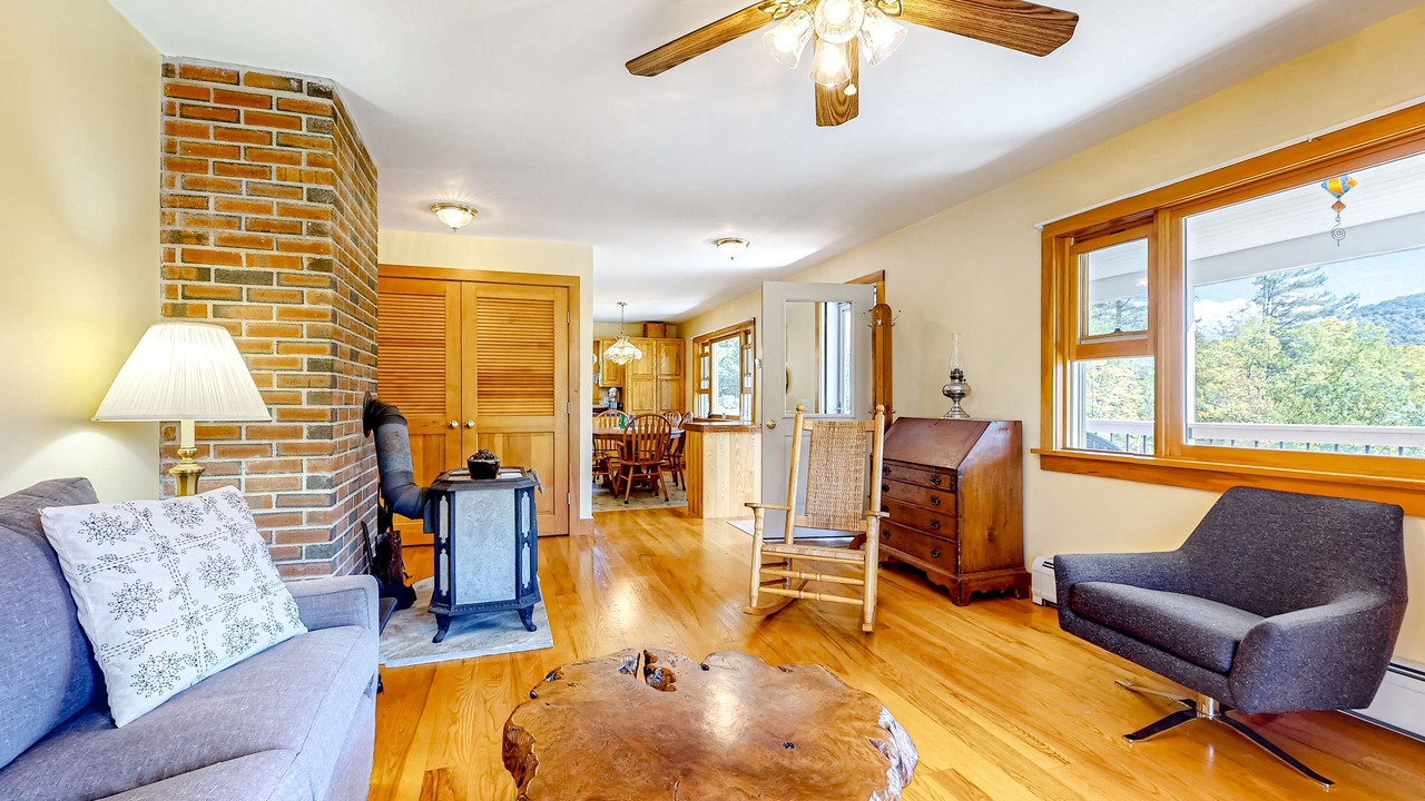 Photo of Livingroom in Wardsboro