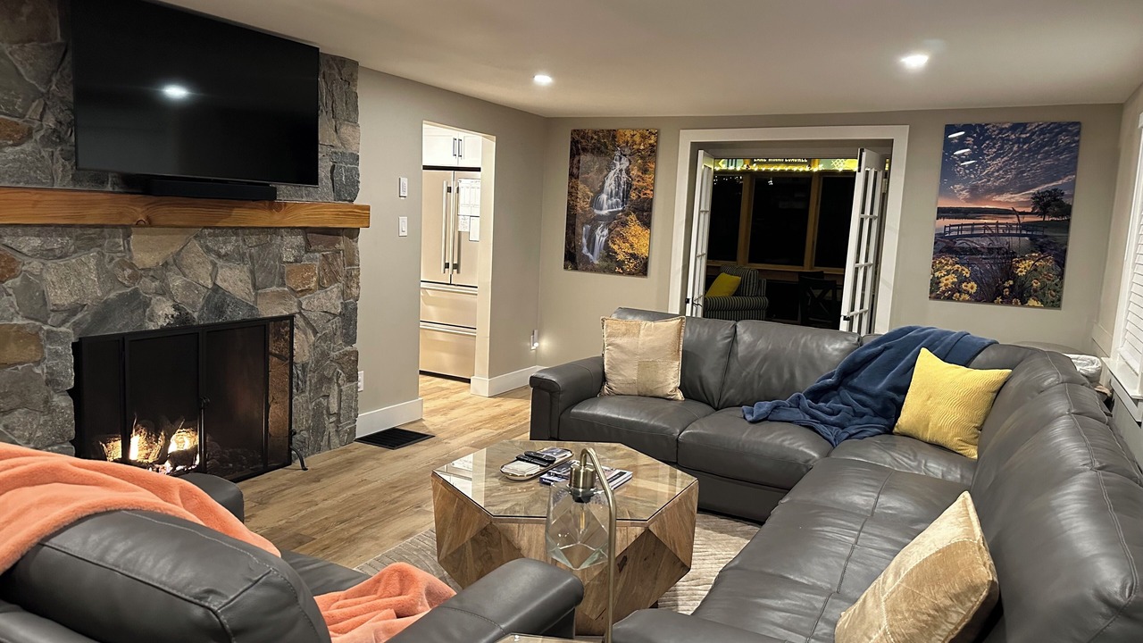 Photo of Livingroom in Wolfeboro
