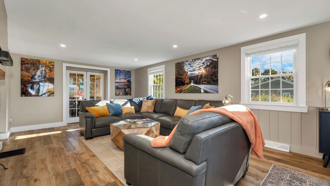 Photo of Livingroom in Wolfeboro